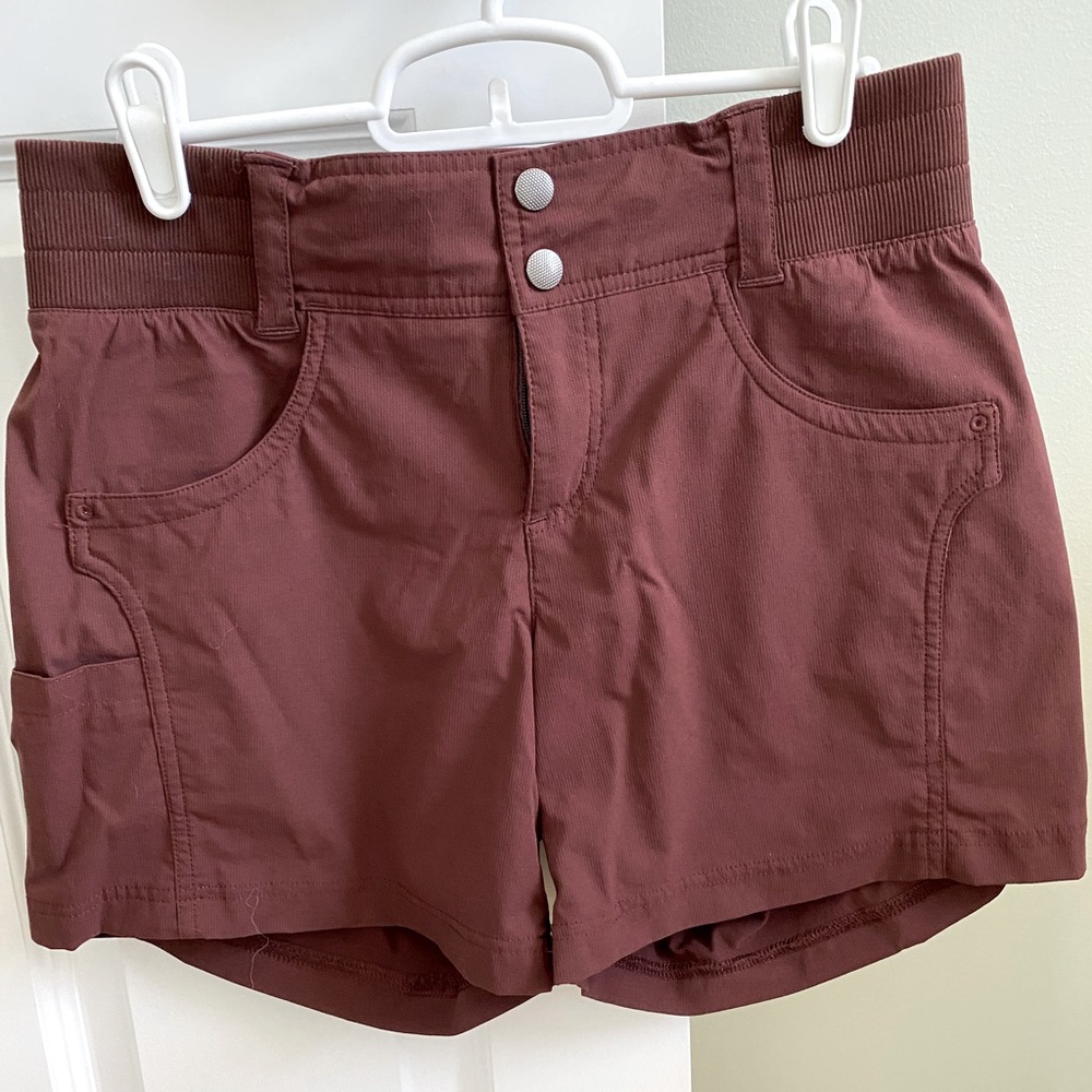 Title Nine shorts, maroon, size 6